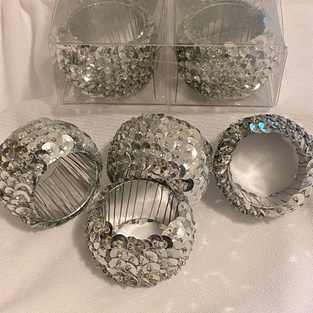 ✨NIB✨ 8 Sparkly Napkin Rings - Silver Sequins Wrapped on Metal Rings  (2 boxes)